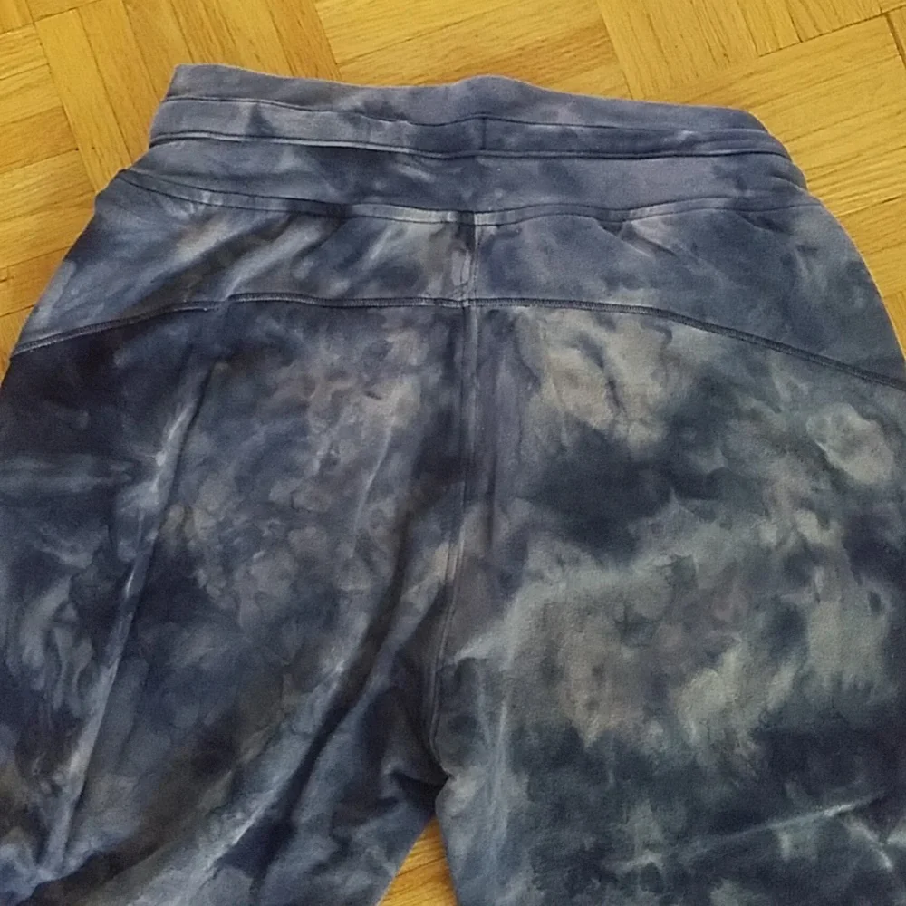 Lululemon Align Ready To Rulu Tiedye Cropped Jogger Pants - Picture 5 of 5